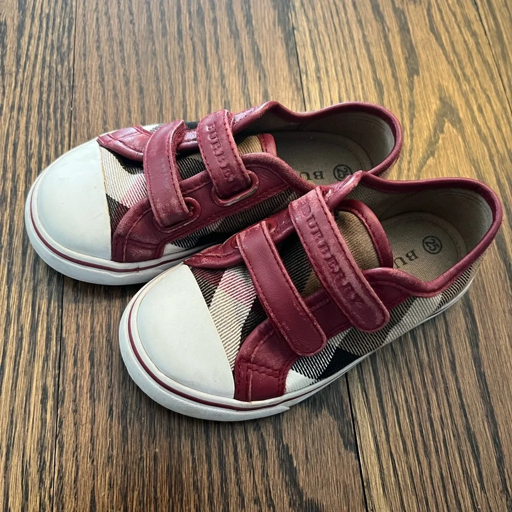 Burberry kids shoes size 25 eu (kids 8.5-9) (see photos for wear)